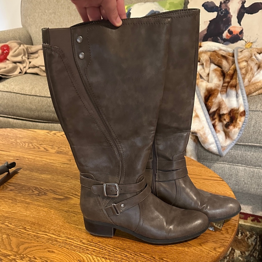 Elegant Brown Knee-High Women's Boots